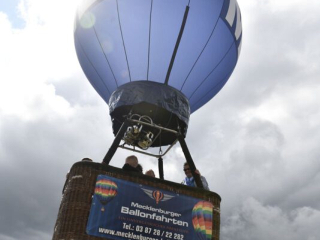 MLK_TagderoffenenTuer24_48